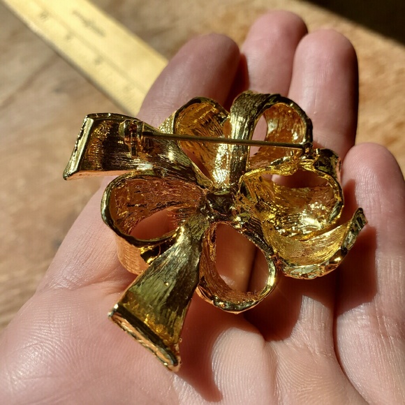 Vintage ☆ Princess Golden Ribbon Bow Pin / Brooch☆ - Picture 4 of 6